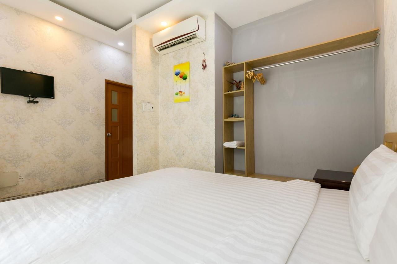 Spot On 768 Lantern Food & Hostel Nhà trọ