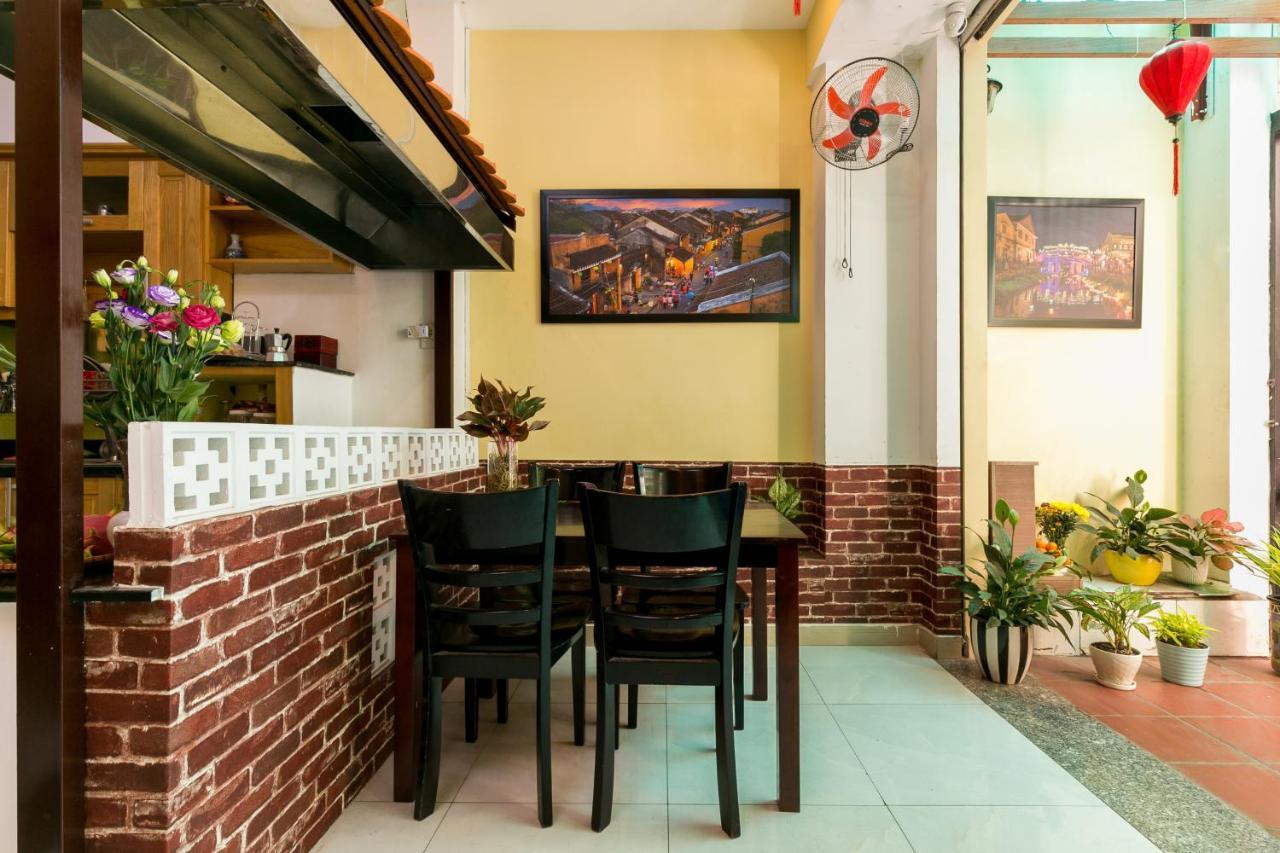 Spot On 768 Lantern Food & Hostel * TP. Hồ Chí Minh